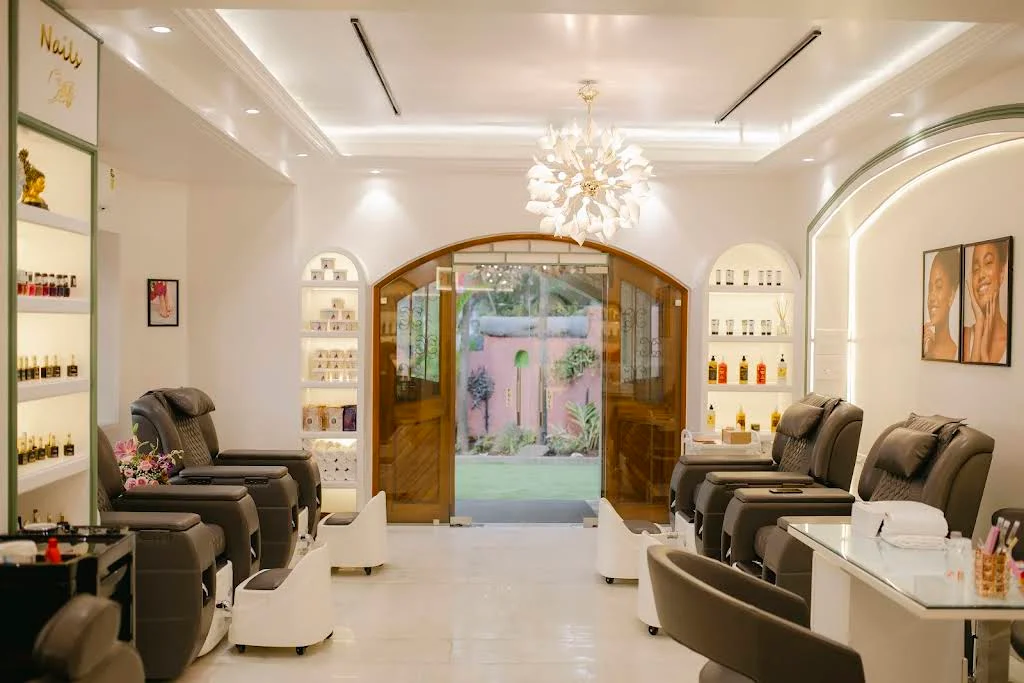 Home Anura Wellness Spa & Salon